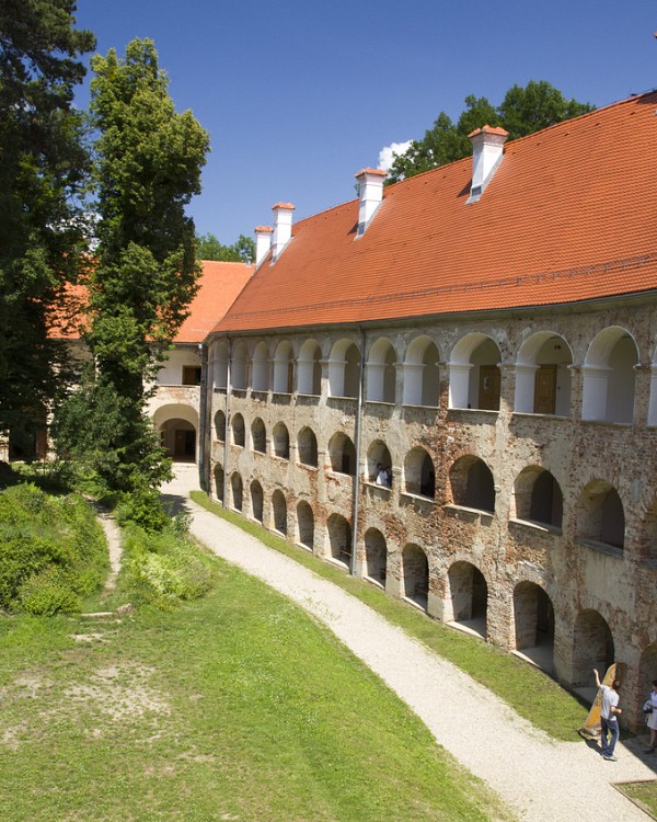 Castle Grad na Goričkem
